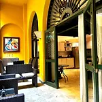 By Calamari Homes - El Porvenir 207 Walled City