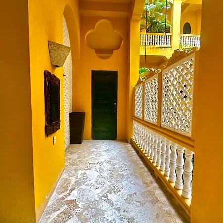 By Calamari Homes - El Porvenir 207 Walled Apartamento *