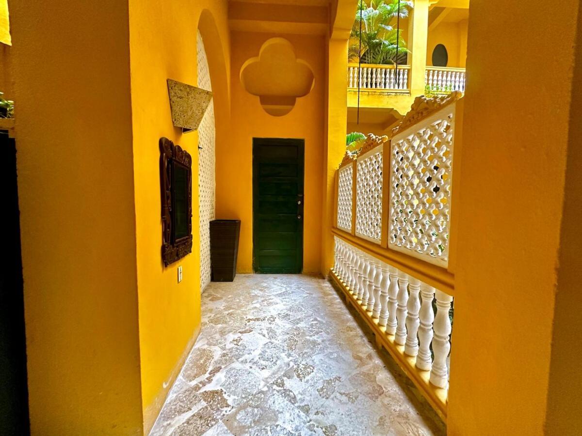 By Calamari Homes - El Porvenir 207 Walled Apartamento